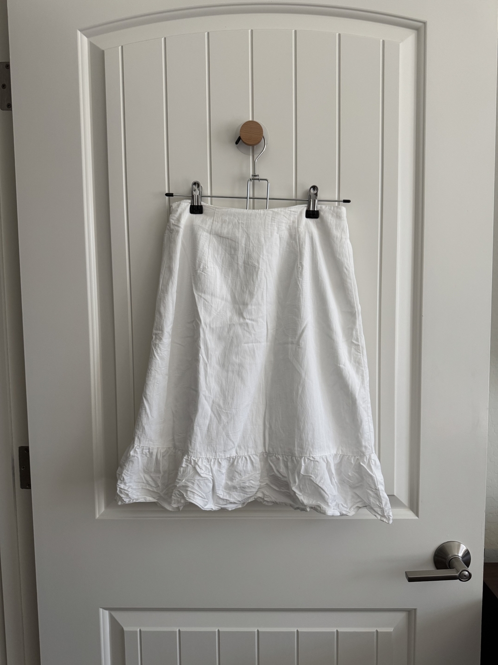 Commense White A-Line Skirt with Ruffle Hem